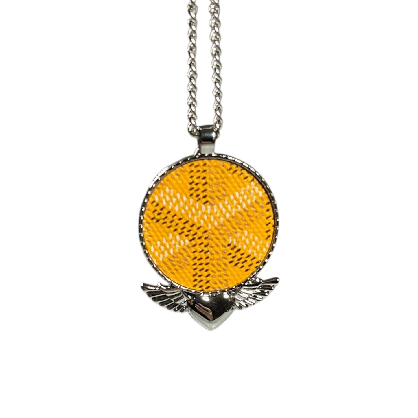 Lover’s Pendant (mixed)