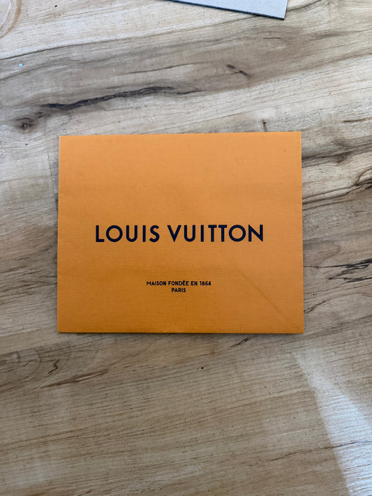 Gift bag transformation