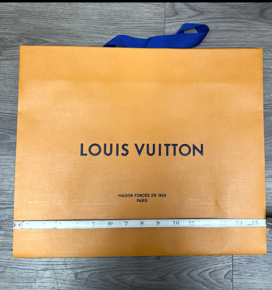 Gift bag transformation
