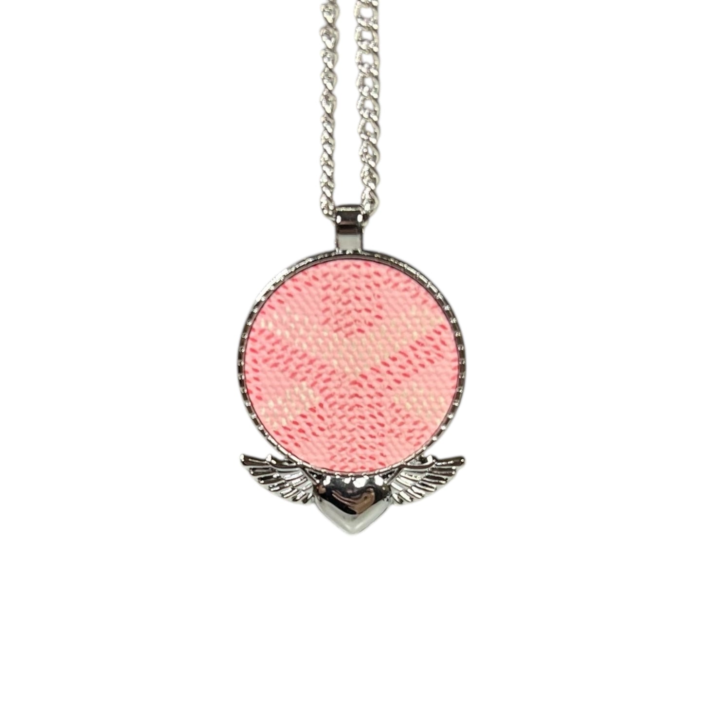 Lover’s Pendant (mixed)