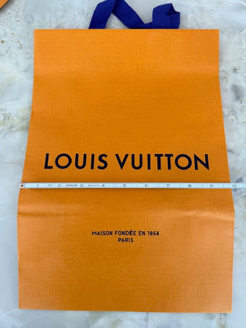 Gift bag transformation